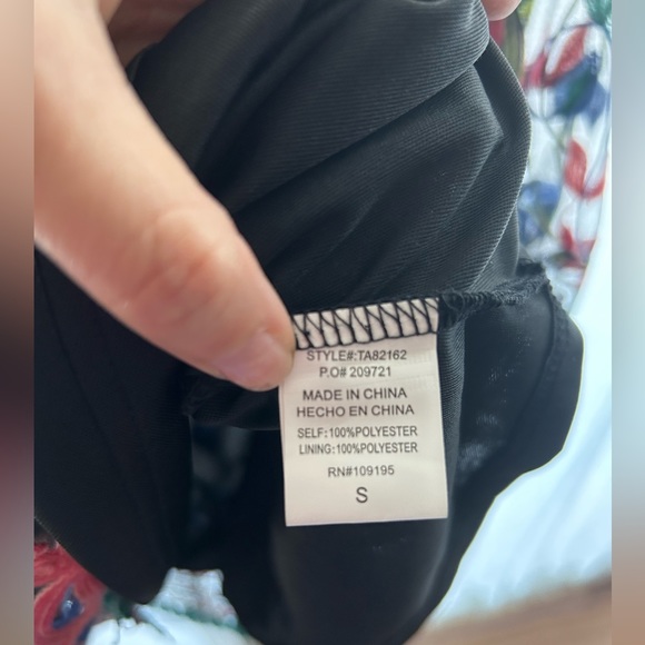 Black Off Shoulder Blouse with Flower Appliqué Details in Size S - Picture 6 of 7